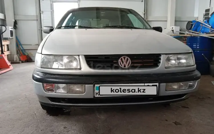 Volkswagen Passat 1996 года за 1 300 000 тг. в Макинск