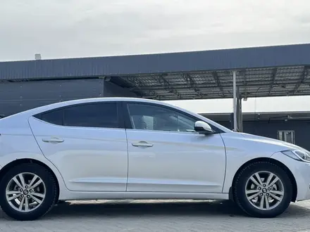 Hyundai Elantra 2018 года за 7 200 000 тг. в Атырау – фото 14