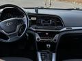 Hyundai Elantra 2018 годаүшін7 200 000 тг. в Атырау – фото 5
