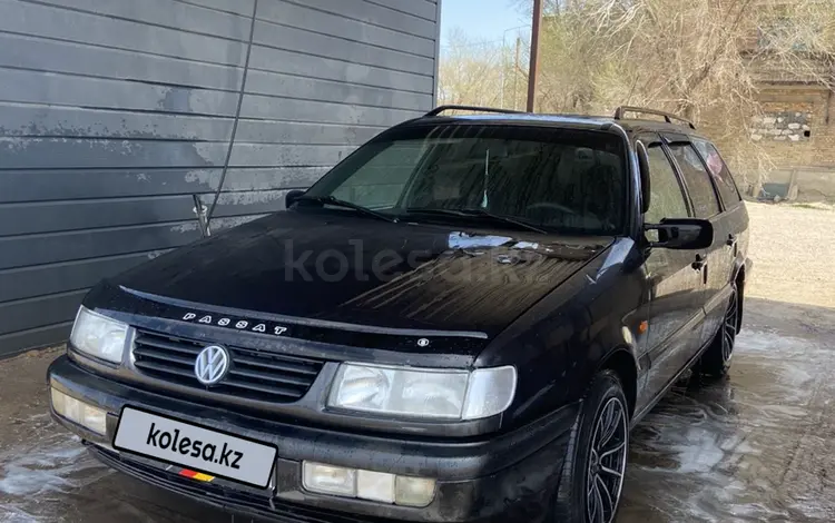 Volkswagen Passat 1994 годаfor2 300 000 тг. в Караганда