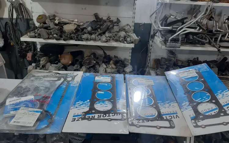 Ремкомплект прокладок мерседес 111 маторүшін15 000 тг. в Актобе