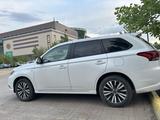 Mitsubishi Outlander 2022 годаүшін10 300 000 тг. в Актобе – фото 2