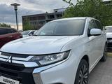 Mitsubishi Outlander 2022 года за 10 300 000 тг. в Актобе – фото 4