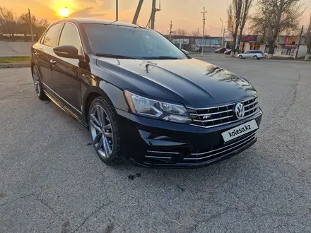 Volkswagen Passat (USA) 2016 года за 8 000 000 тг. в Алматы – фото 2