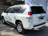 Toyota Land Cruiser Prado 2012 года за 17 500 000 тг. в Актобе – фото 5