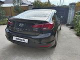 Hyundai Elantra 2019 годаfor7 300 000 тг. в Алматы – фото 5