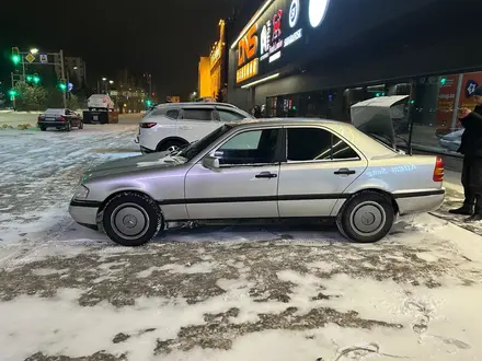 Mercedes-Benz C 180 1994 года за 2 500 000 тг. в Петропавловск – фото 3