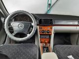 Mercedes-Benz E 280 1995 года за 2 800 000 тг. в Туркестан – фото 3