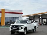 Mitsubishi L200 2023 года за 13 500 000 тг. в Атырау – фото 2