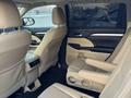 Toyota Highlander 2017 года за 12 000 000 тг. в Атырау – фото 6