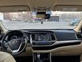 Toyota Highlander 2017 года за 12 000 000 тг. в Атырау – фото 7