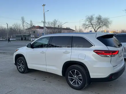Toyota Highlander 2017 года за 12 000 000 тг. в Атырау – фото 5