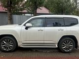 Toyota Land Cruiser 2021 годаfor45 000 000 тг. в Астана – фото 3