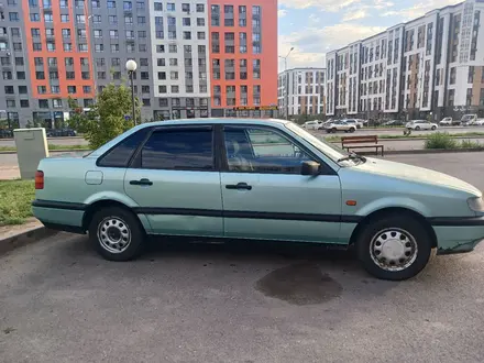 Volkswagen Passat 1994 года за 1 000 000 тг. в Астана – фото 5