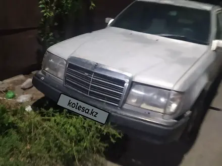 Mercedes-Benz E 260 1988 года за 750 000 тг. в Алматы – фото 6