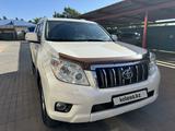 Toyota Land Cruiser Prado 2013 года за 15 900 000 тг. в Актобе