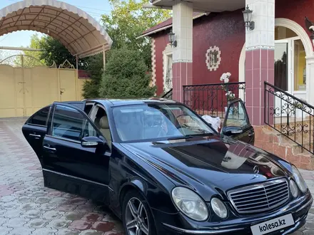 Mercedes-Benz E 270 2002 года за 3 200 000 тг. в Шымкент