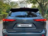 Toyota Highlander 2022 годаүшін25 500 000 тг. в Алматы – фото 5