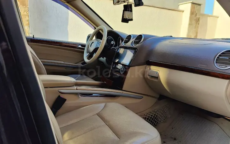 Mercedes-Benz GL 450 2006 года за 6 200 000 тг. в Актау