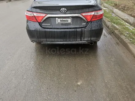 Toyota Camry 2015 года за 5 300 000 тг. в Уральск – фото 9