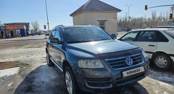 Volkswagen Touareg 2006 годаүшін5 900 000 тг. в Астана – фото 2