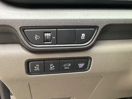 Kia Carnival 2024 года за 24 500 000 тг. в Алматы – фото 10
