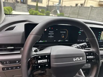 Kia Carnival 2024 года за 24 500 000 тг. в Алматы – фото 8