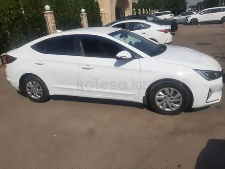 Hyundai Elantra 2019 года за 6 800 000 тг. в Алматы – фото 5