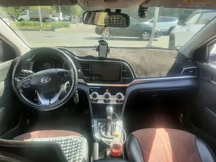 Hyundai Elantra 2019 года за 6 800 000 тг. в Алматы – фото 6