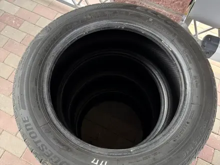 Шины Bridgestone за 15 000 тг. в Алматы – фото 3