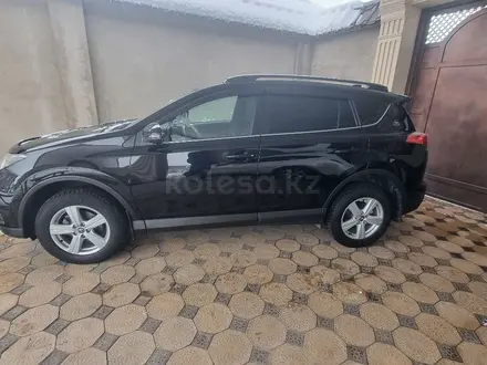 Toyota RAV4 2019 года за 12 800 000 тг. в Шымкент