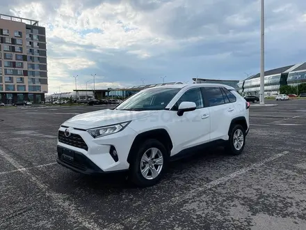 Toyota RAV4 2022 года за 15 500 000 тг. в Астана – фото 19