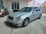 Mercedes-Benz C 200 2001 годаүшін2 900 000 тг. в Шымкент