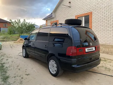 Volkswagen Sharan 2001 года за 3 200 000 тг. в Актобе – фото 5