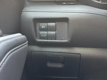 Toyota Highlander 2021 года за 27 000 000 тг. в Атырау – фото 8