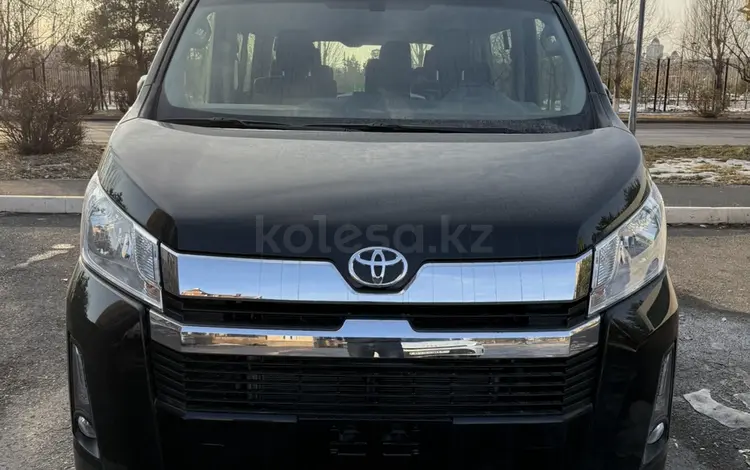 Toyota Hiace 2025 года за 48 500 000 тг. в Астана