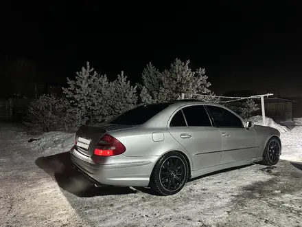 Mercedes-Benz E 500 2003 года за 5 500 000 тг. в Астана – фото 29