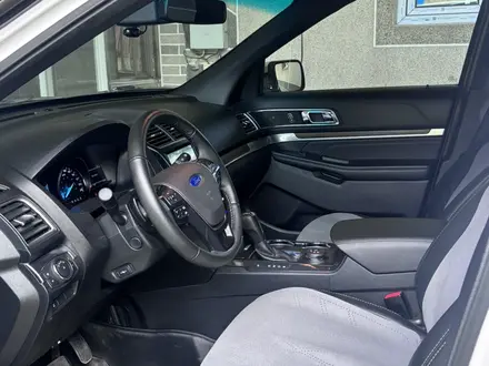 Ford Explorer 2016 года за 15 000 000 тг. в Алматы – фото 11