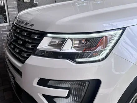 Ford Explorer 2016 года за 15 000 000 тг. в Алматы – фото 8