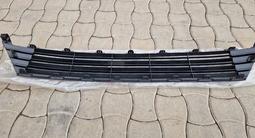 Решетка в передний бампер Toyota Corolla 170, 180, 185 за 11 000 тг. в Алматы – фото 2