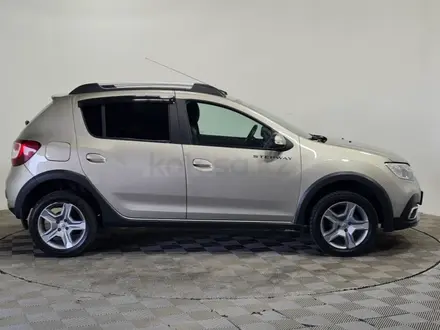 Renault Sandero Stepway 2021 года за 4 580 000 тг. в Алматы – фото 4