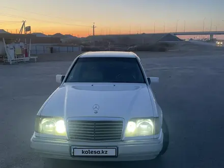 Mercedes-Benz E 220 1995 года за 2 650 000 тг. в Кызылорда – фото 4