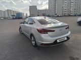 Hyundai Elantra 2019 года за 8 800 000 тг. в Астана – фото 3