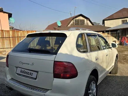Porsche Cayenne 2004 года за 5 000 000 тг. в Алматы – фото 2