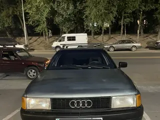 Audi 80