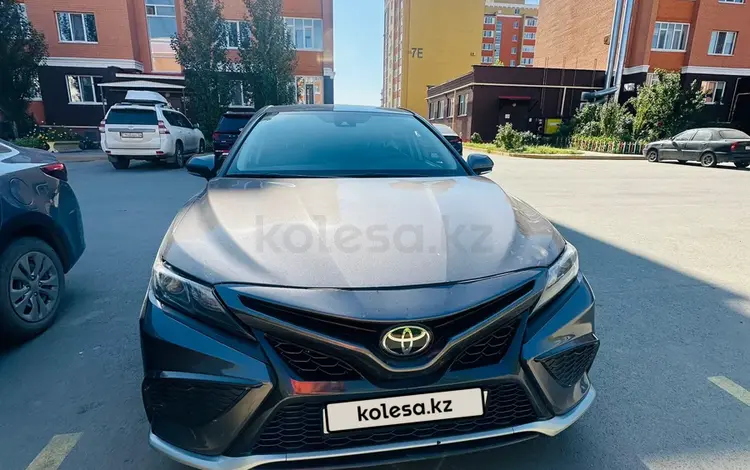 Toyota Camry 2021 годаүшін14 800 000 тг. в Актобе