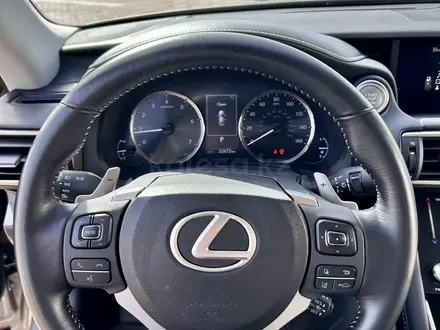 Lexus IS 200 2017 года за 13 600 000 тг. в Актобе – фото 21