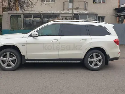 Mercedes-Benz GL 500 2013 года за 16 000 000 тг. в Алматы – фото 2