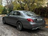 Mercedes-Benz E 220 2019 года за 15 000 000 тг. в Караганда – фото 4