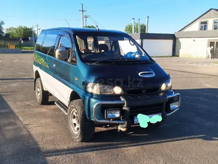 Mitsubishi Delica 1995 года за 2 000 000 тг. в Алматы
